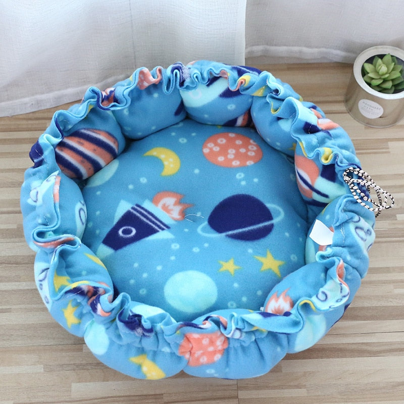 Round Plush Bed, With Adgustable Sides